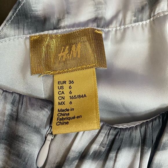 Summer dress - Picture 2 of 9